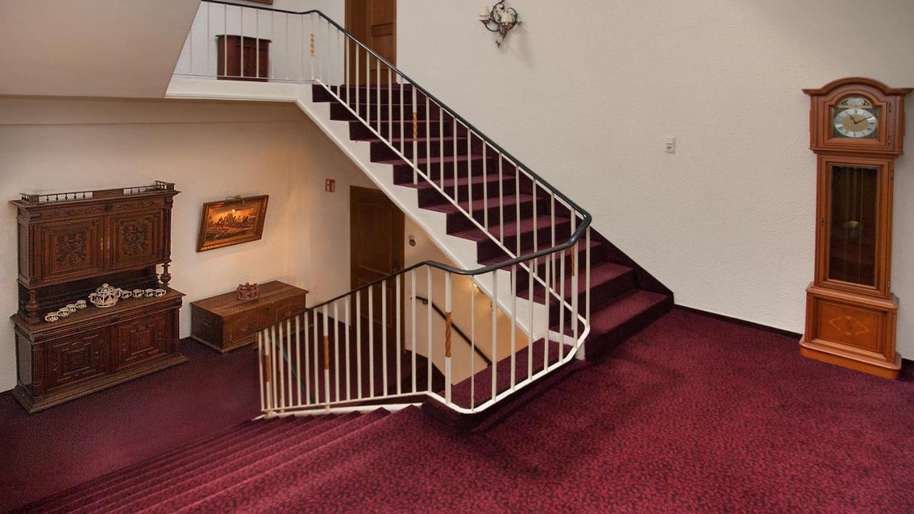 Hotel Zur Post Трир Экстерьер фото